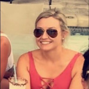 Meet your Posher, Monica